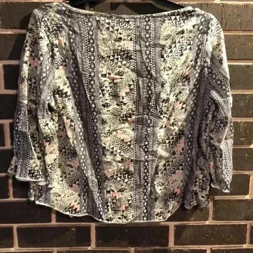 Hollister Blouse - Picture 2 of 5